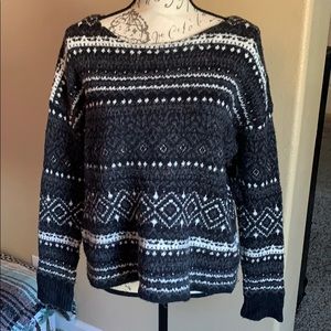 American Eagle Sweater